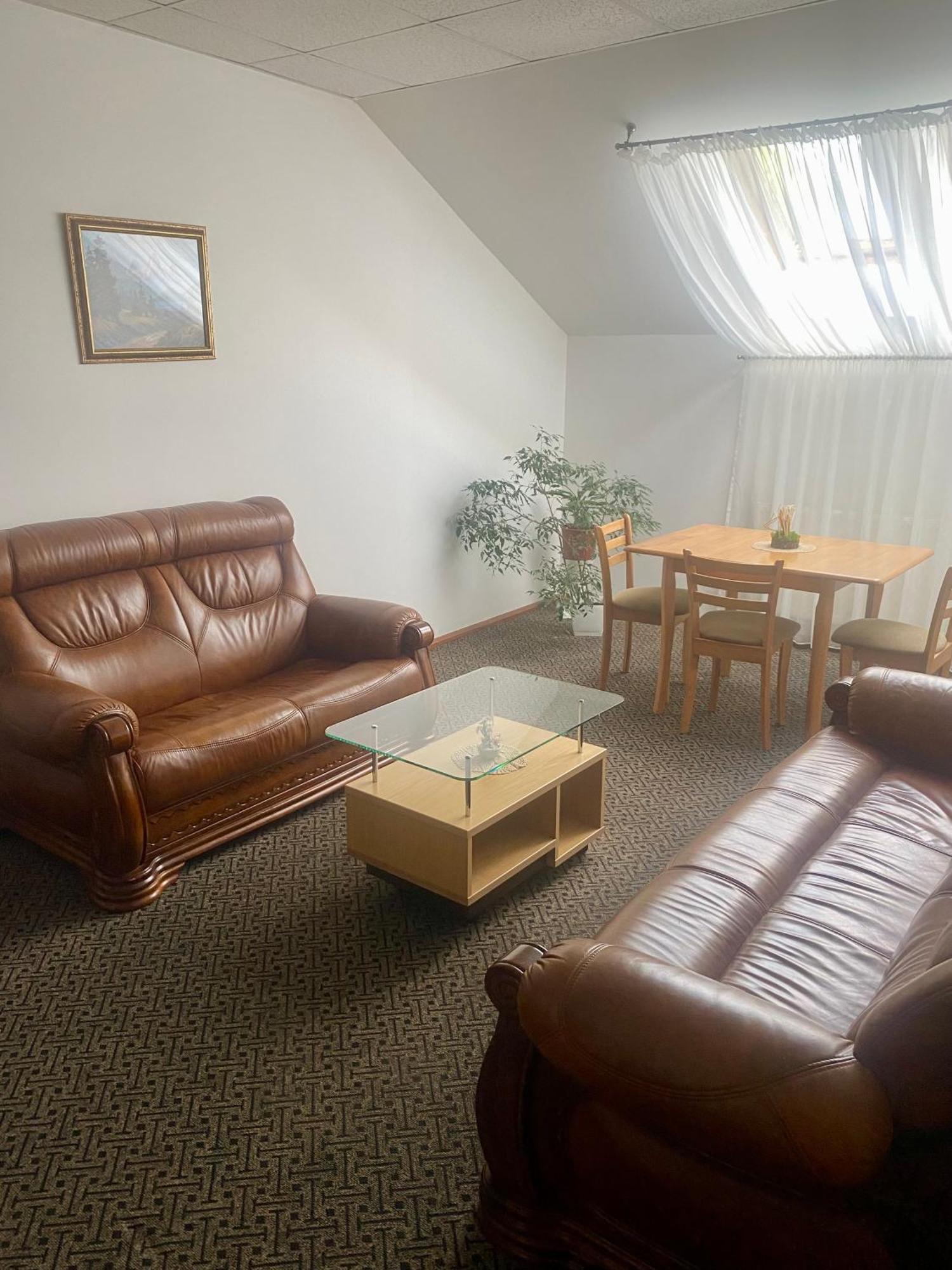 Turne Hotel Šiauliai Екстериор снимка