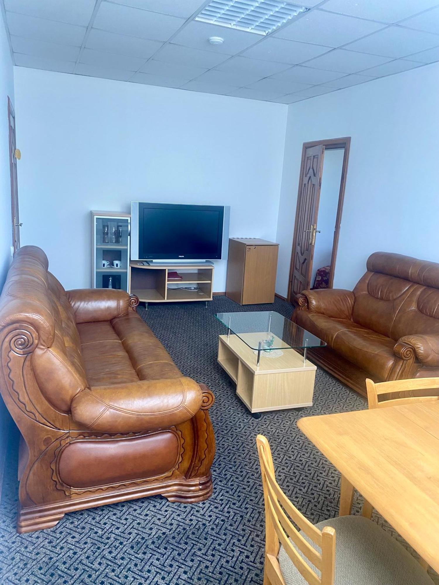 Turne Hotel Šiauliai Екстериор снимка